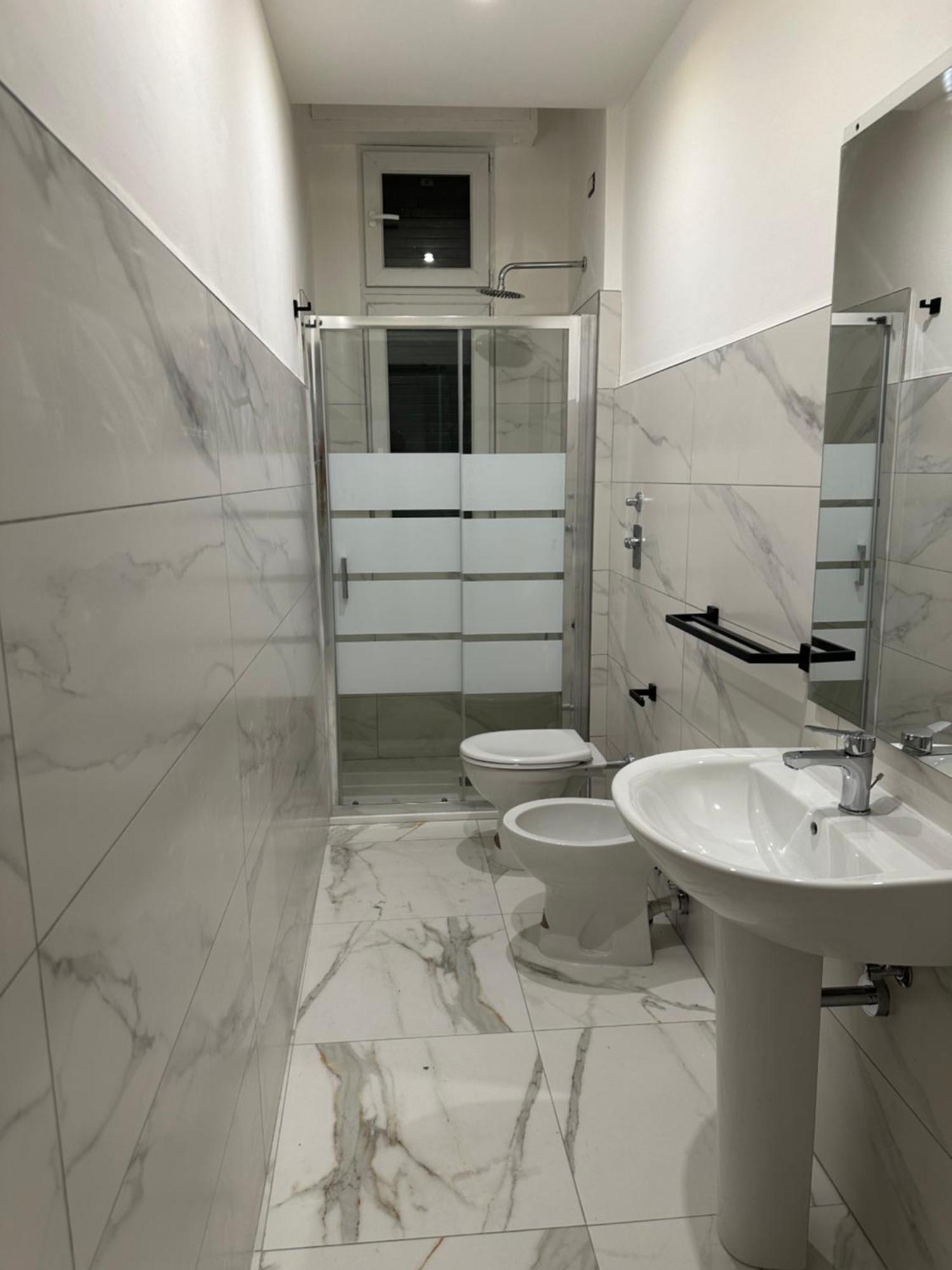 Jcube Apartments Bocconi Milano Zewnętrze zdjęcie