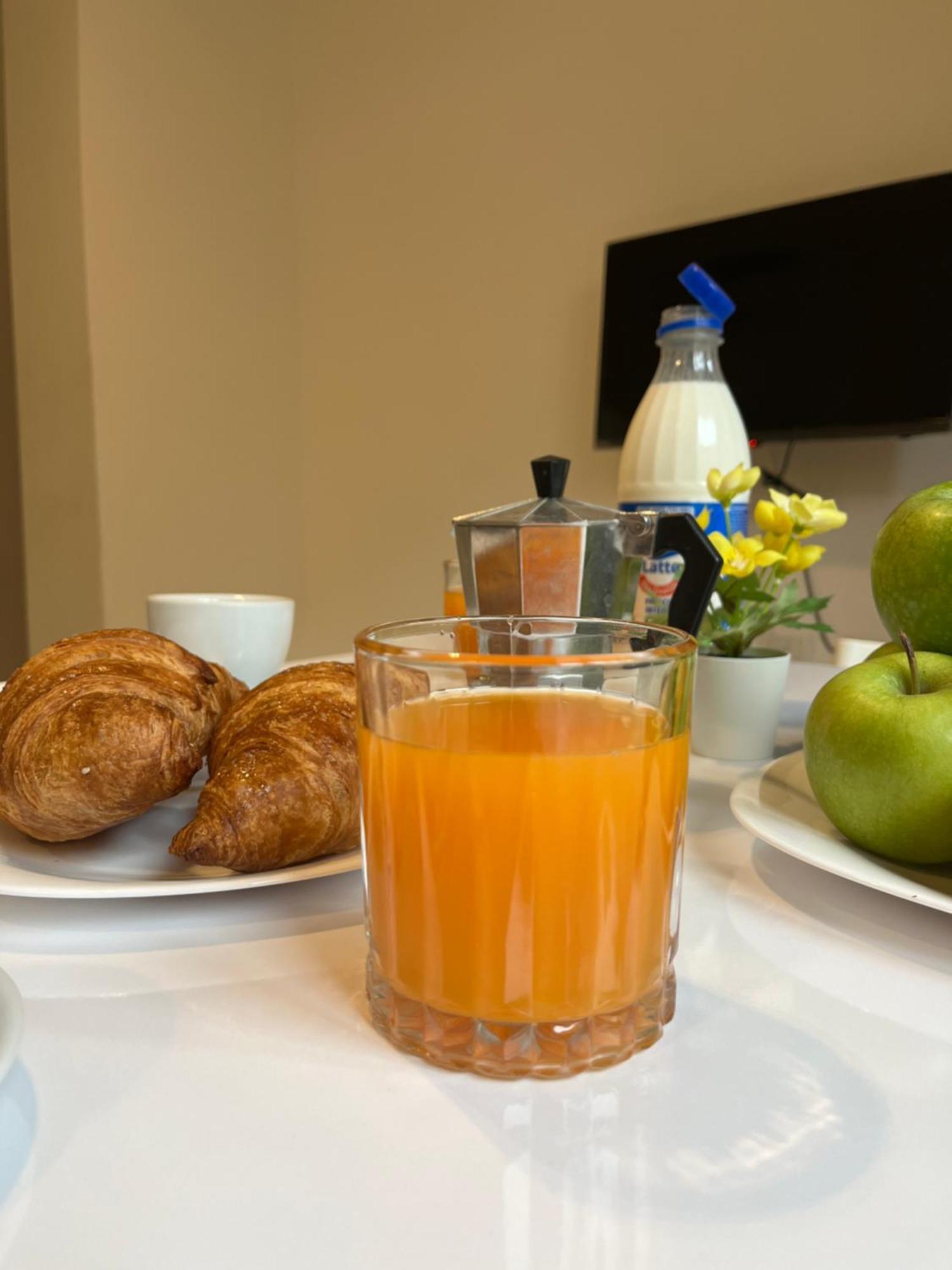 Jcube Apartments Bocconi Milano Zewnętrze zdjęcie